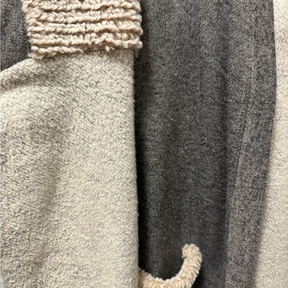 Anthropologie Amadi Gray CORA Cardigan Sweater size large - Picture 8 of 10